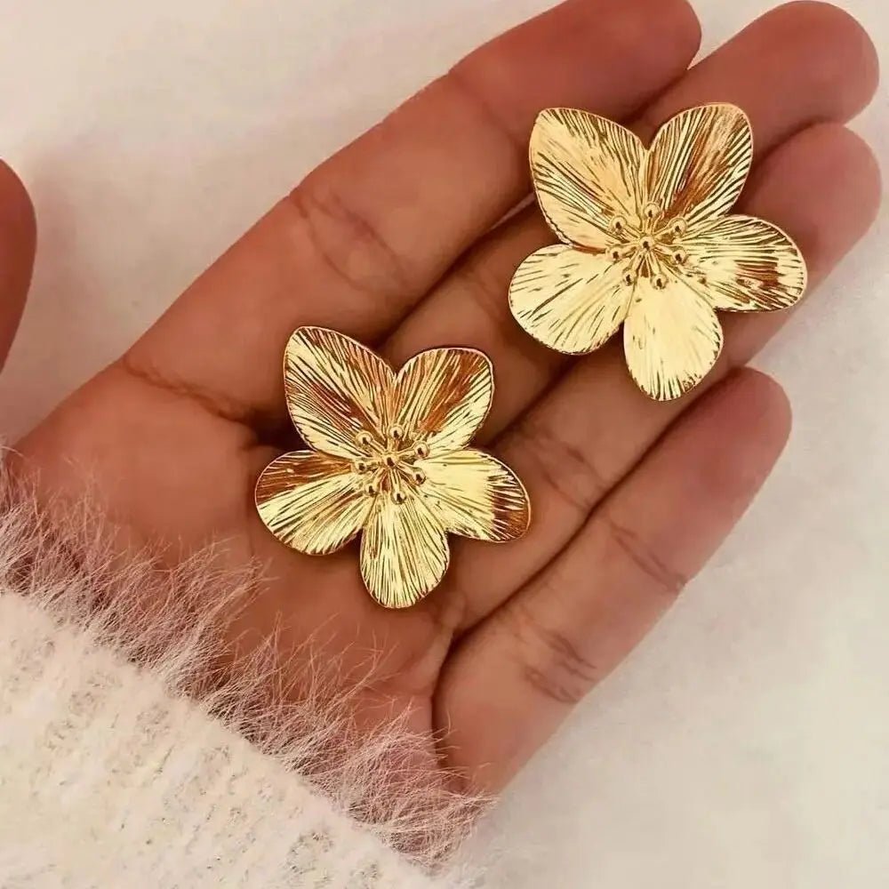 Vintage-Blumenohrringe